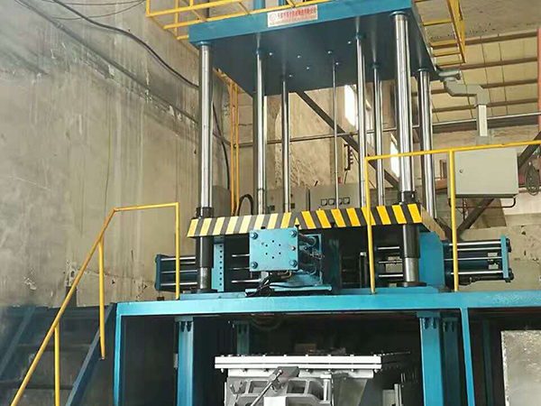 低壓鑄造機